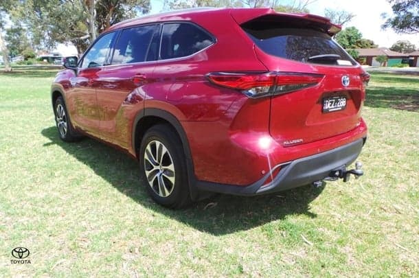 2022 Toyota Kluger GXL in Red