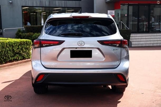 2025 Toyota Kluger GX AWD in Silver