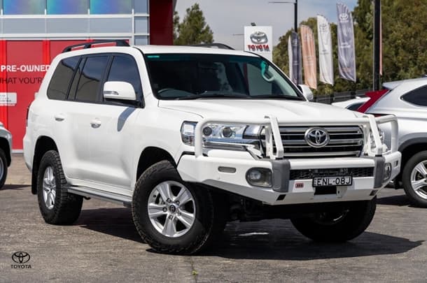 2021 Toyota Landcruiser GXL in White
