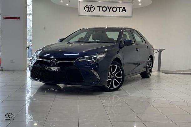 2017 Toyota Camry Atara SL in Blue