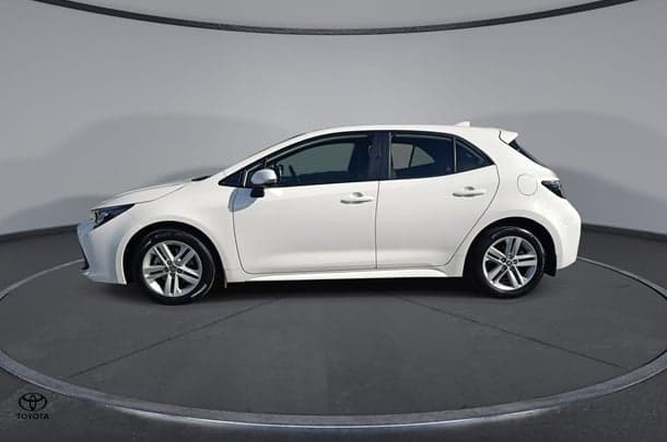 2021 Toyota Corolla Ascent Sport in White