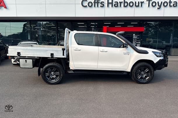 2022 Toyota Hilux SR in White