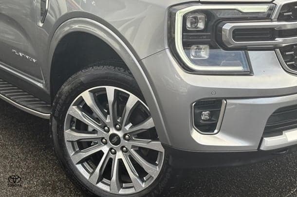 2025 Ford Everest Platinum in Pink