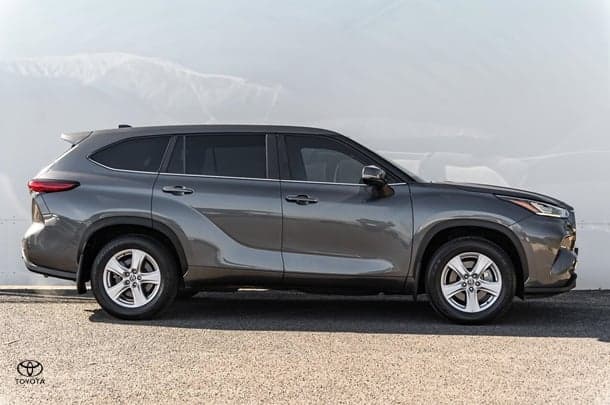 2023 Toyota Kluger GX in Grey