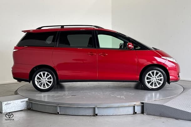 2019 Toyota Tarago GLX in Red