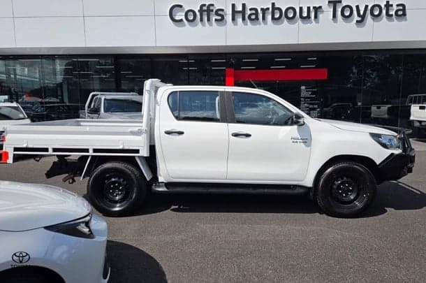 2020 Toyota Hilux SR in White