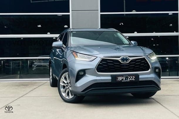 2021 Toyota Kluger Grande in Blue