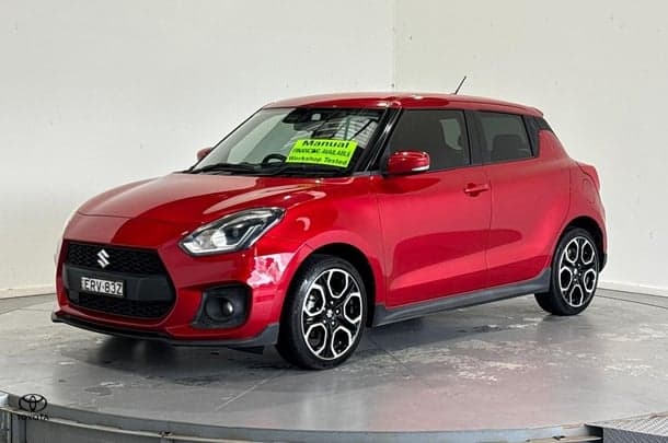 2021 Suzuki Swift Sport in Red