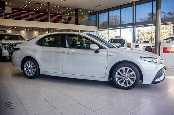 2024 Toyota Camry Ascent Sport in White