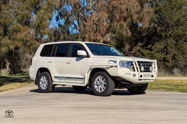 2019 Toyota Landcruiser Sahara in White