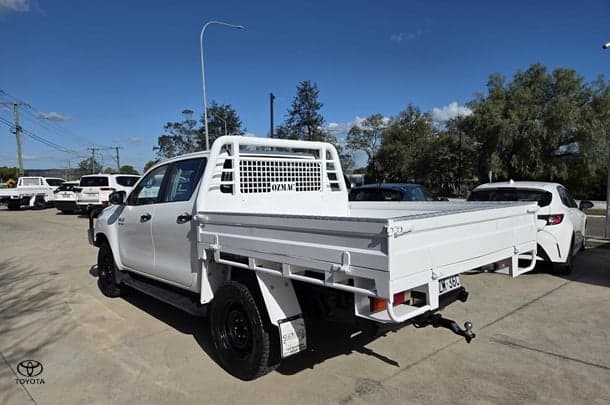 2017 Toyota Hilux SR in White