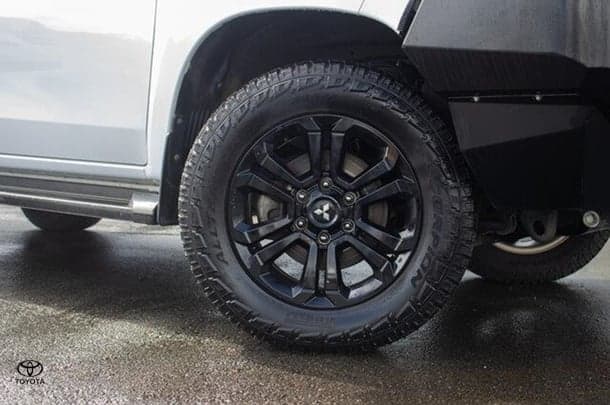2021 Mitsubishi Triton GSR in White