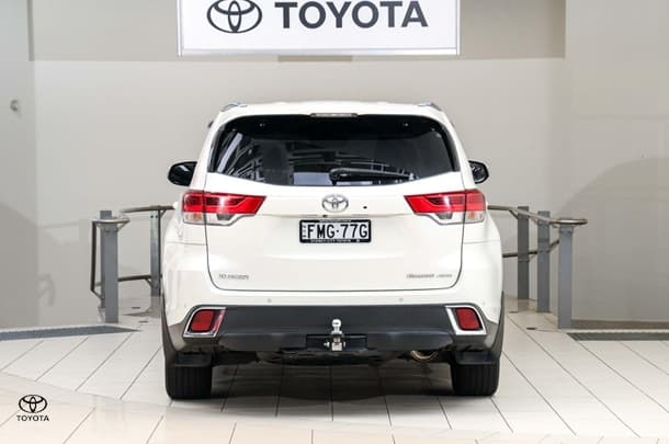 2019 Toyota Kluger Grande in White