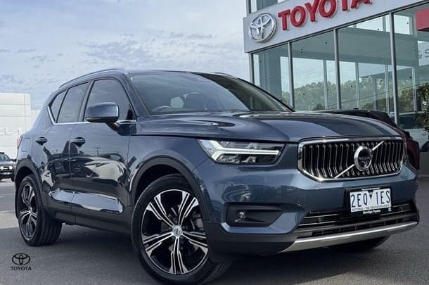 2021 Volvo XC40 T4 Inscription in Blue