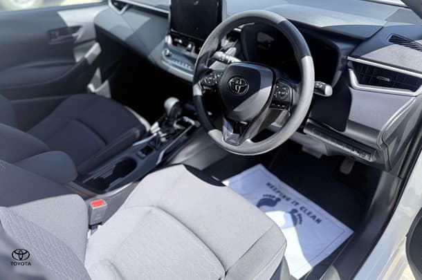 2023 Toyota Corolla Ascent Sport in White