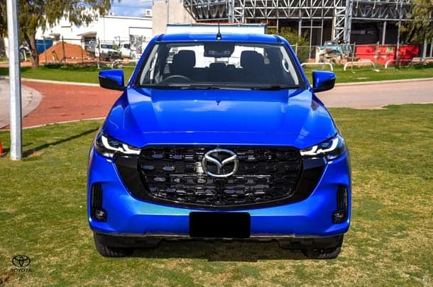 2025 Mazda BT-50 XTR in Blue