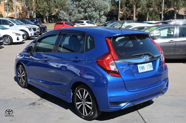 2017 Honda Jazz VTi-L in Blue