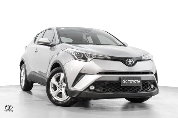 2017 Toyota C-HR Standard 2WD in Silver