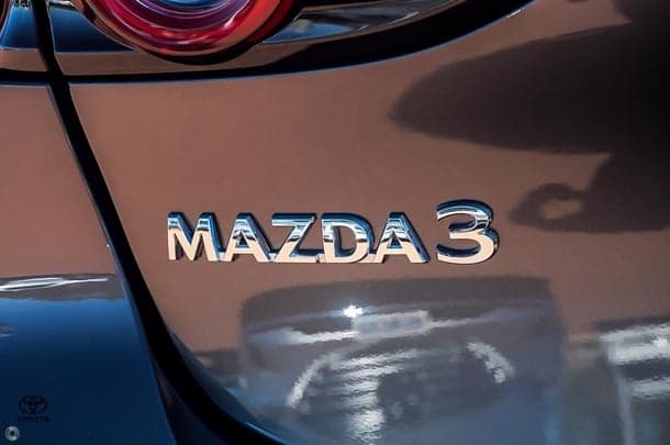 2025 Mazda 3 G20 Evolve in Grey