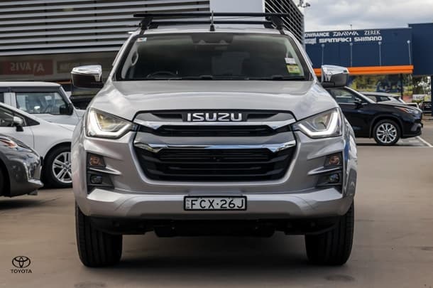 2023 Isuzu D-MAX LS-U in Silver