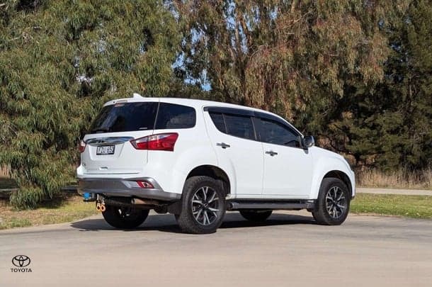 2020 Isuzu MU-X LS-U in White