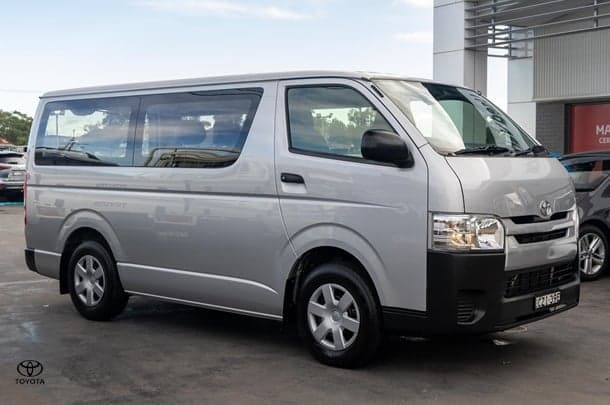 2015 Toyota Hiace Base in Silver