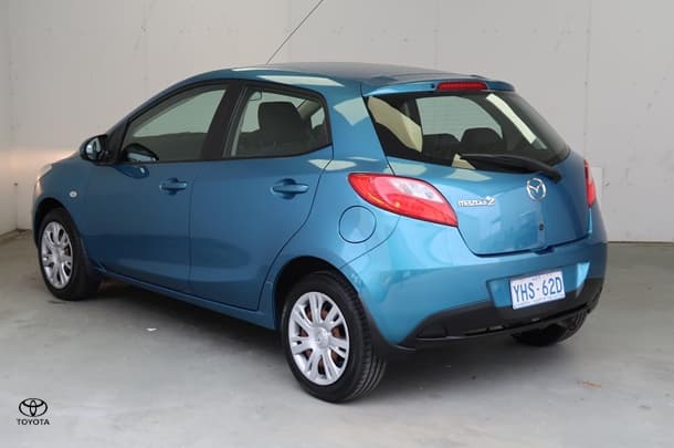 2011 Mazda 2 Neo in Blue