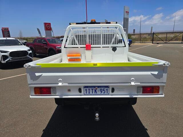2021 Toyota Hilux SR5 in White