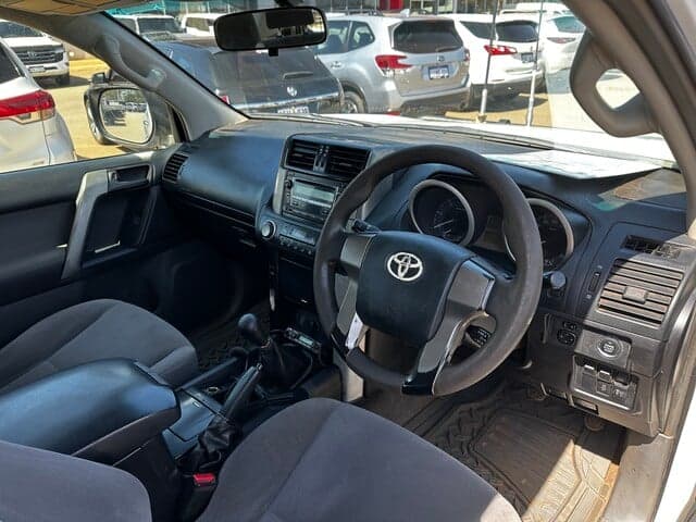 2010 Toyota Landcruiser Prado GX in White