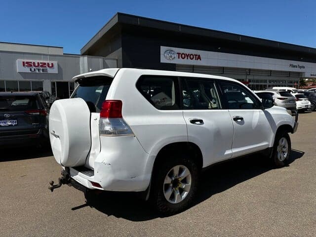 2010 Toyota Landcruiser Prado GX in White