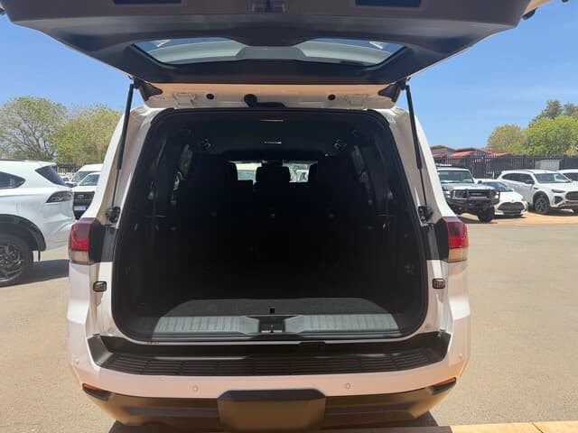 2024 Toyota Landcruiser GXL in White