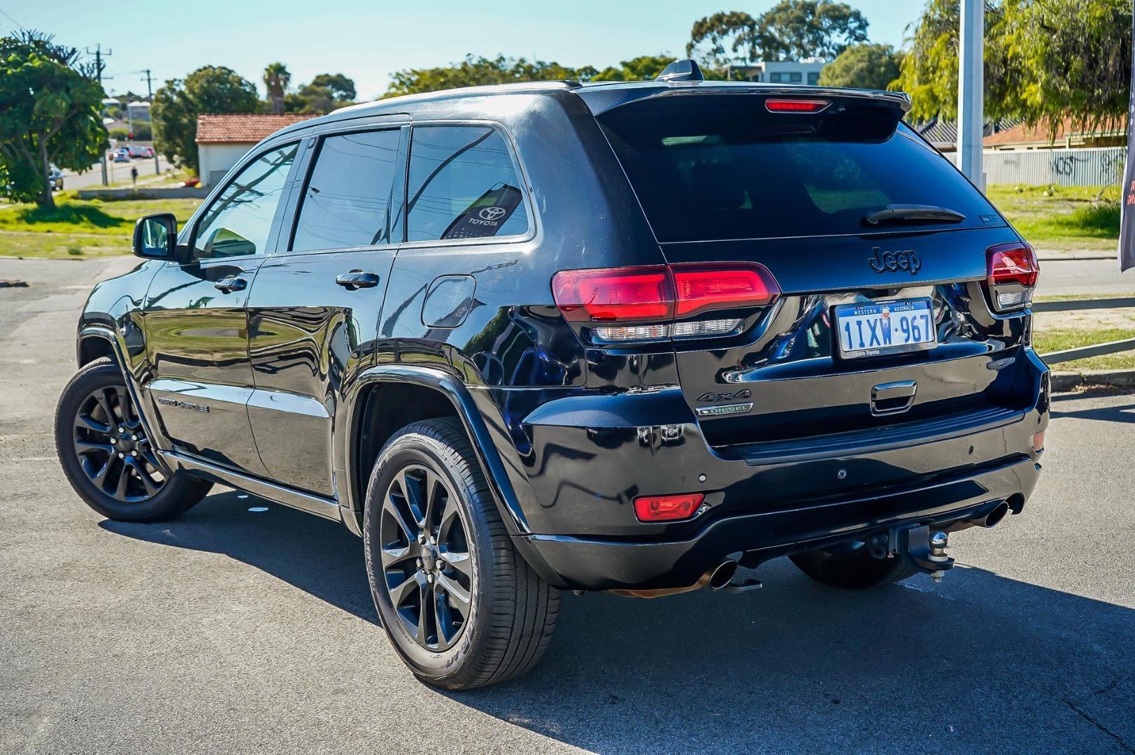 2021 Jeep Grand Cherokee Night Eagle in Black