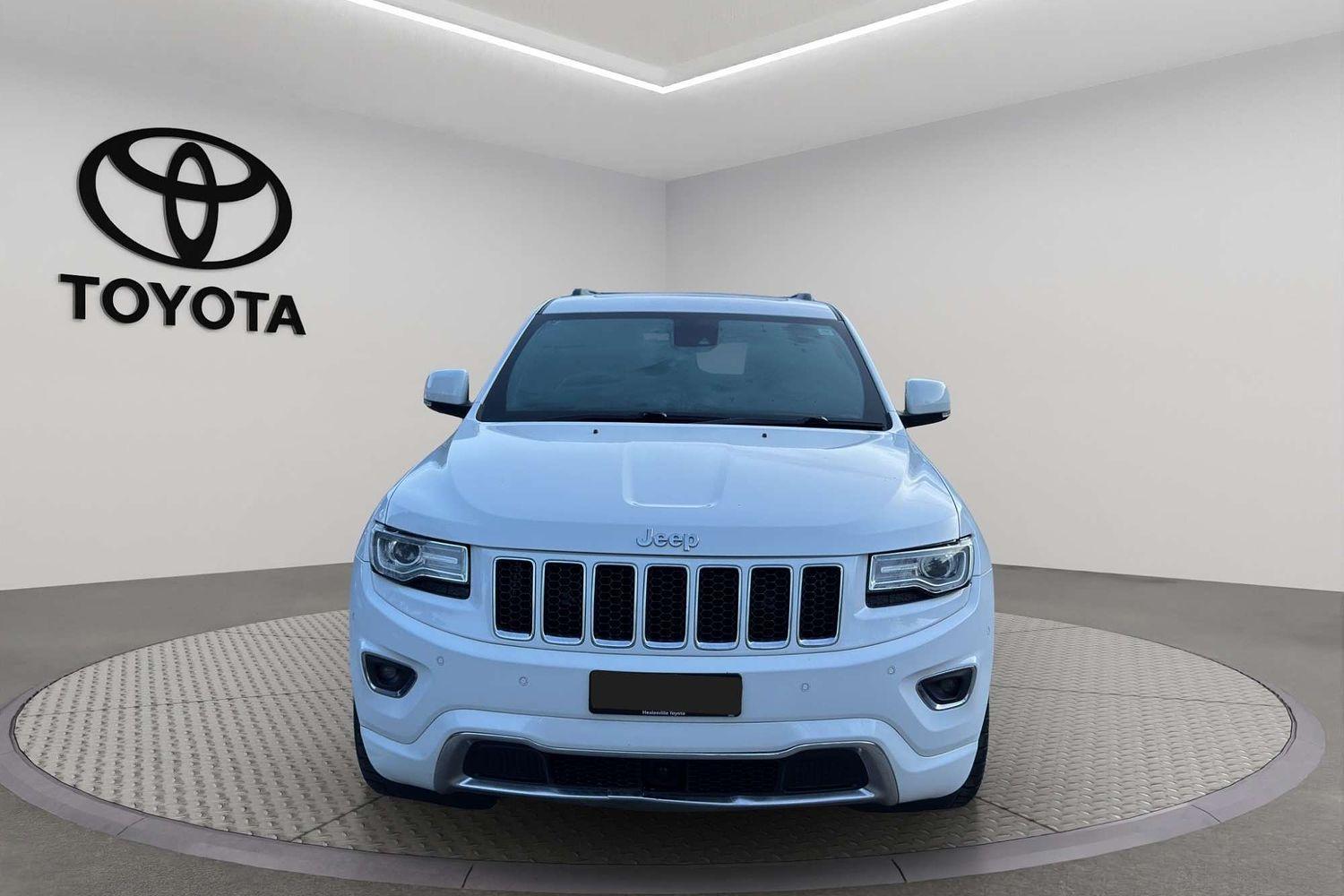 2015 Jeep Grand Cherokee Overland in White