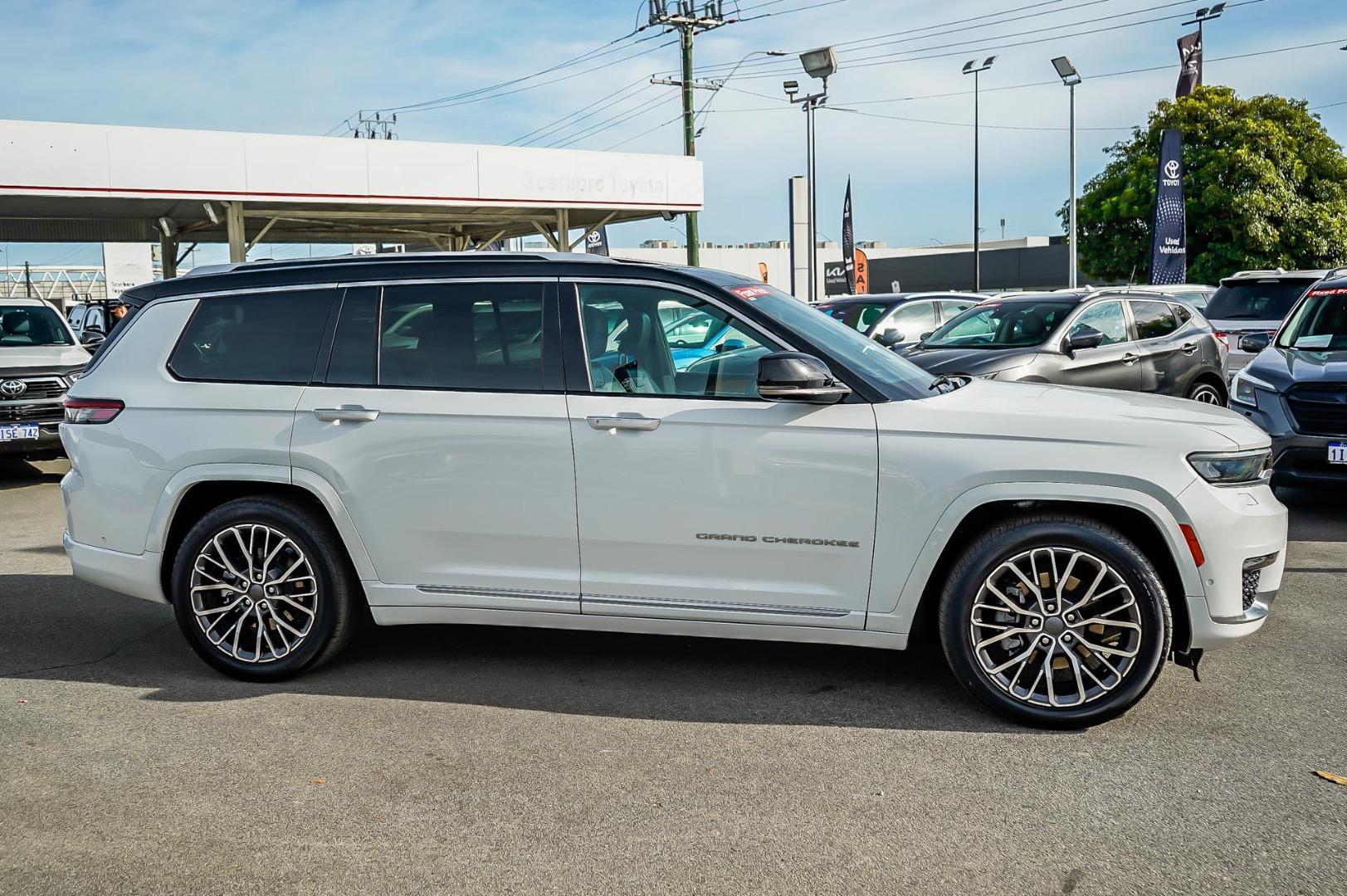2022 Jeep Grand Cherokee L Summit Reserve in White