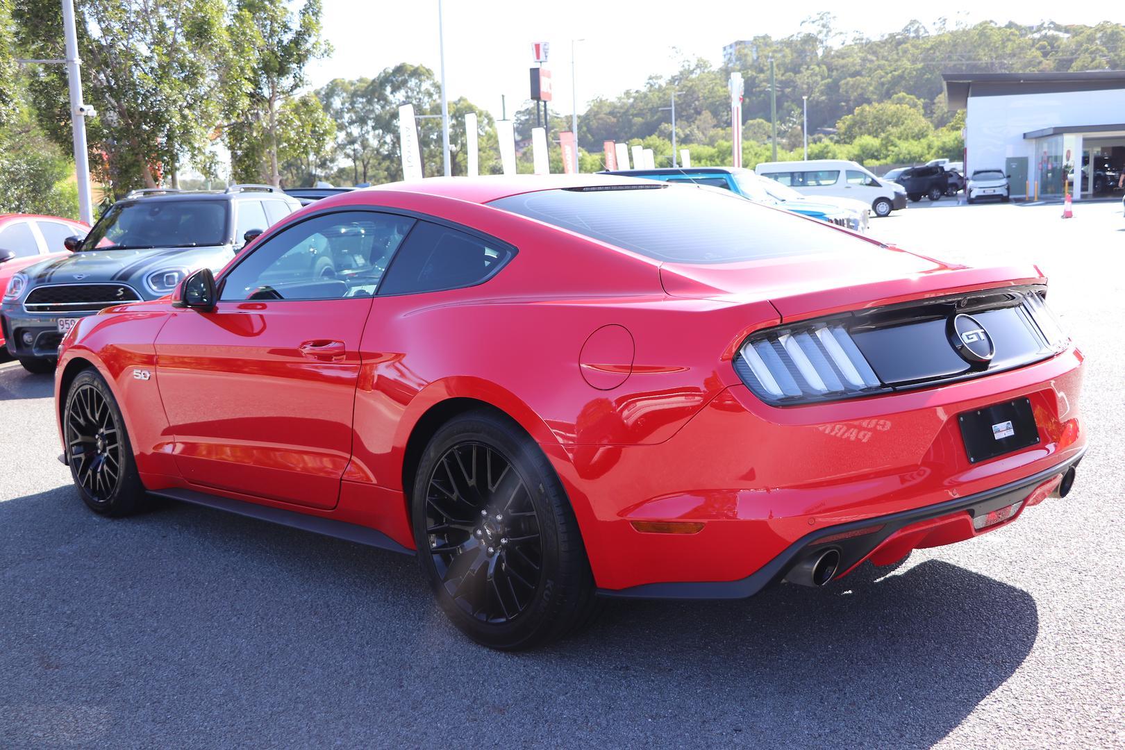 2015 Ford Mustang GT in Grey