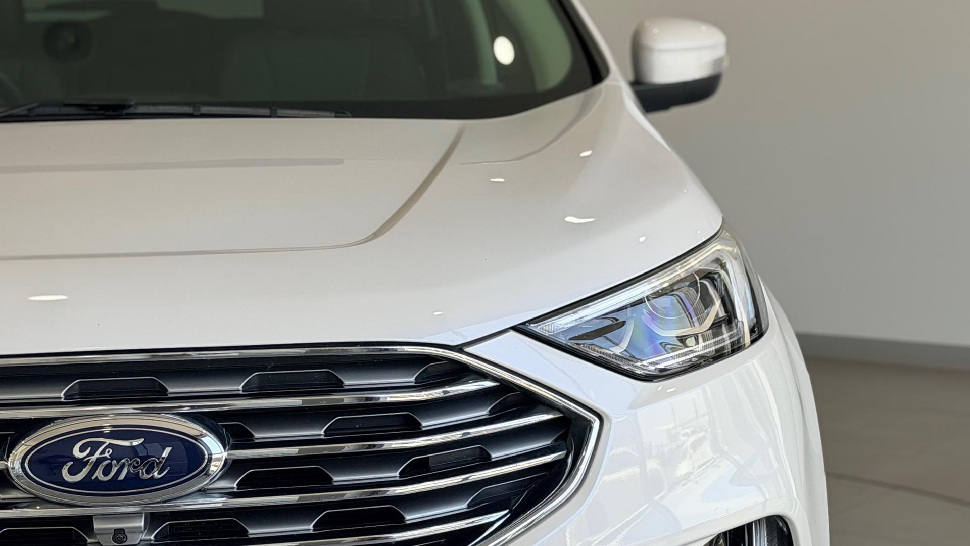 2019 Ford Endura Titanium in White