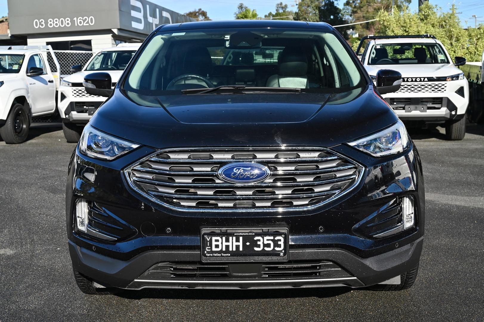 2019 Ford Endura Titanium in Black
