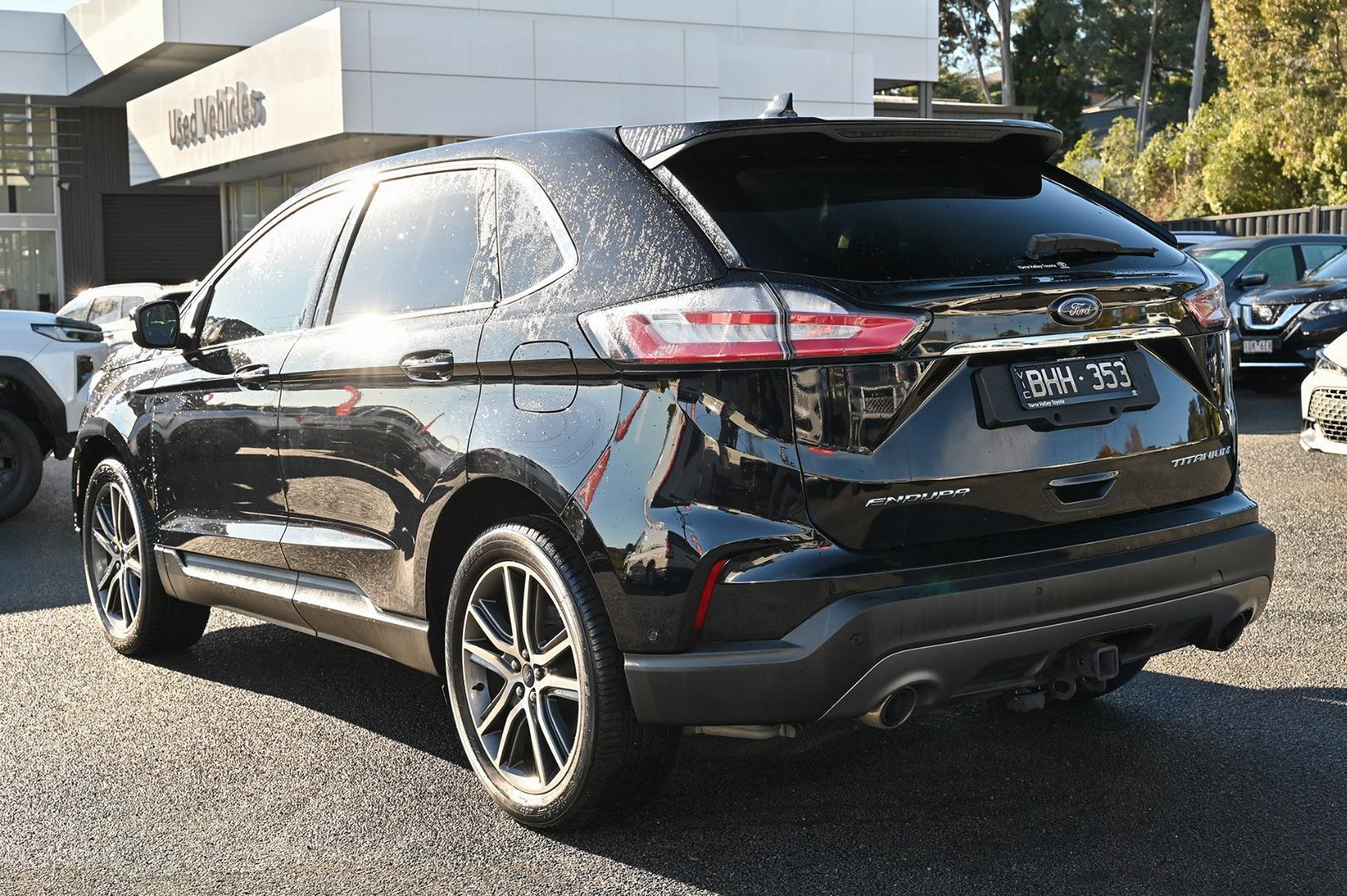 2019 Ford Endura Titanium in Black