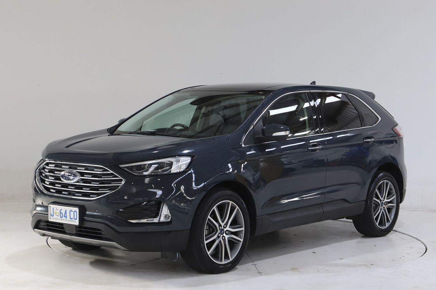 2020 Ford Endura Titanium in Baltic Sea Green
