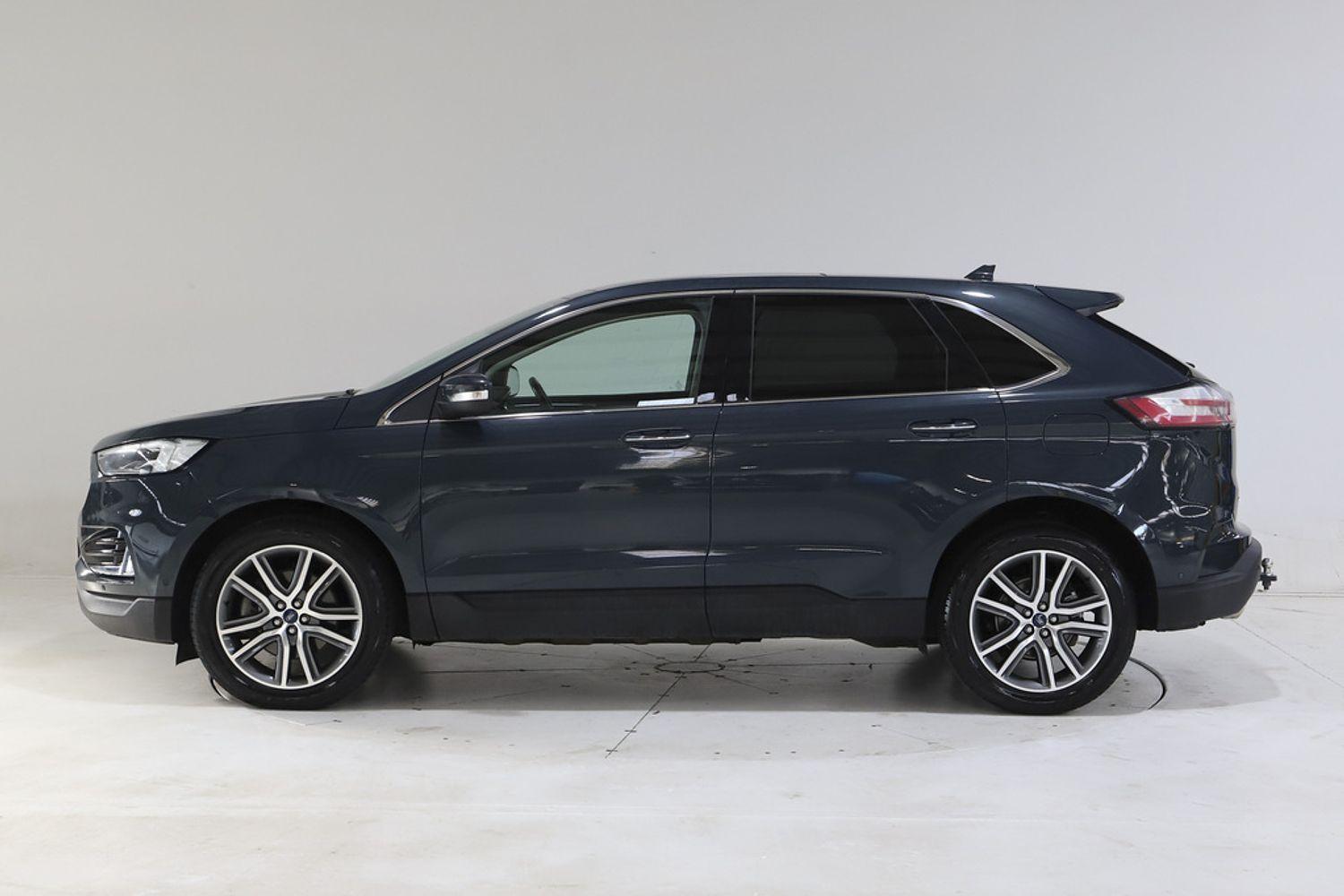 2020 Ford Endura Titanium in Baltic Sea Green
