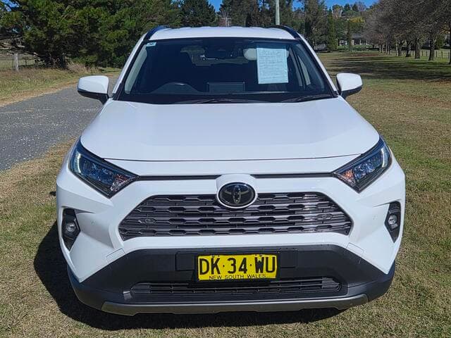 2024 Toyota RAV4 GXL-2WD in White