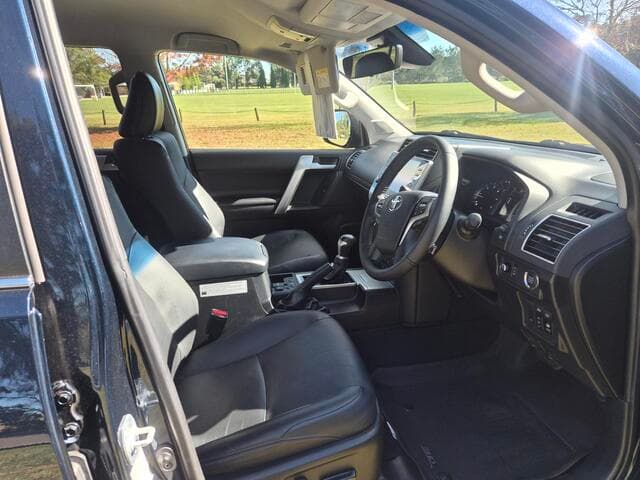 2021 Toyota Landcruiser Prado VX in Blue