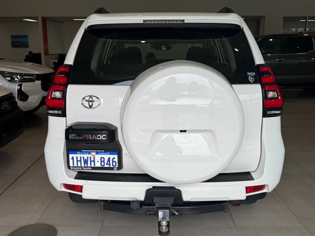 2023 Toyota Landcruiser Prado GX in White