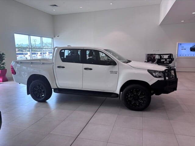 2022 Toyota Hilux SR in White