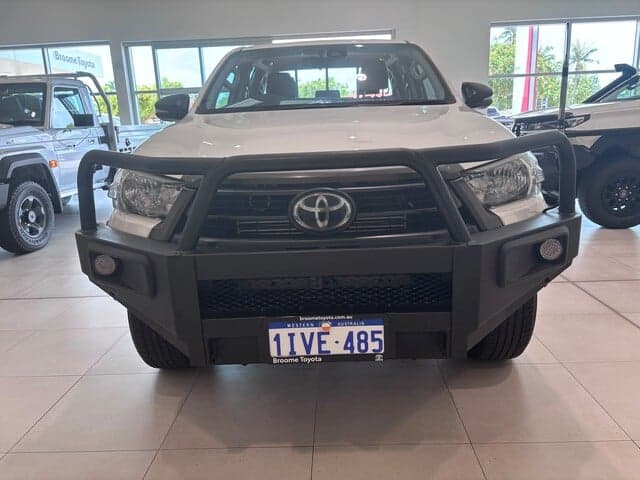 2022 Toyota Hilux SR in White