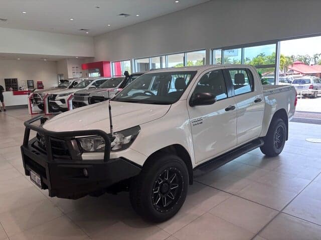 2022 Toyota Hilux SR in White