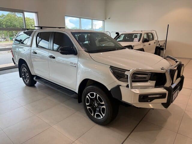 2024 Toyota Hilux SR5 in White