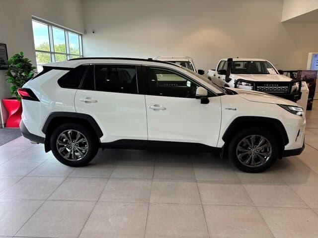 2024 Toyota RAV4 GXL 2WD in White