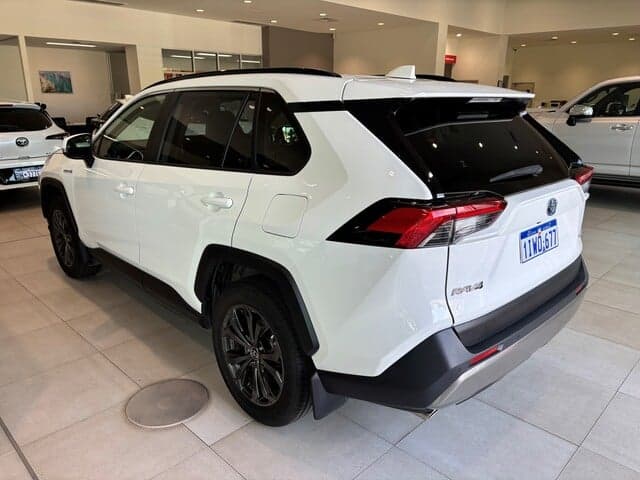 2024 Toyota RAV4 GXL 2WD in White