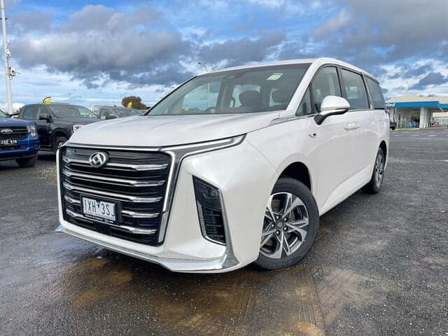 2022 LDV MIFA Mode in Pearl White